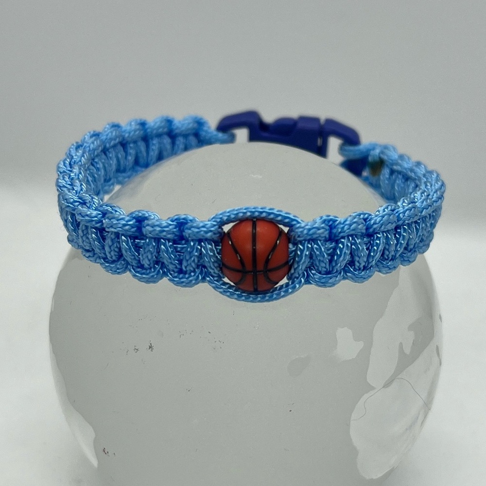 Paracord Knotted Bracelet Unisex with Charm BASKETBALL